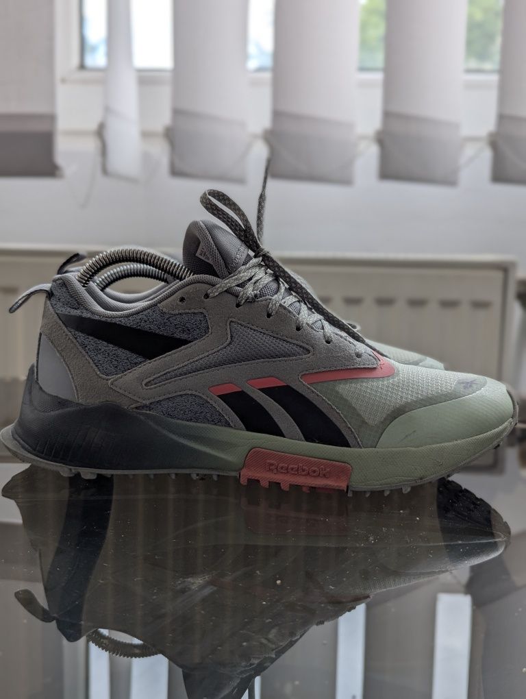 Adidași Reebok Mix Nr. 42