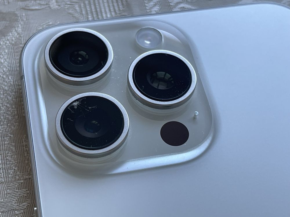 Iphone 15 Pro max 256 GB гаранционен