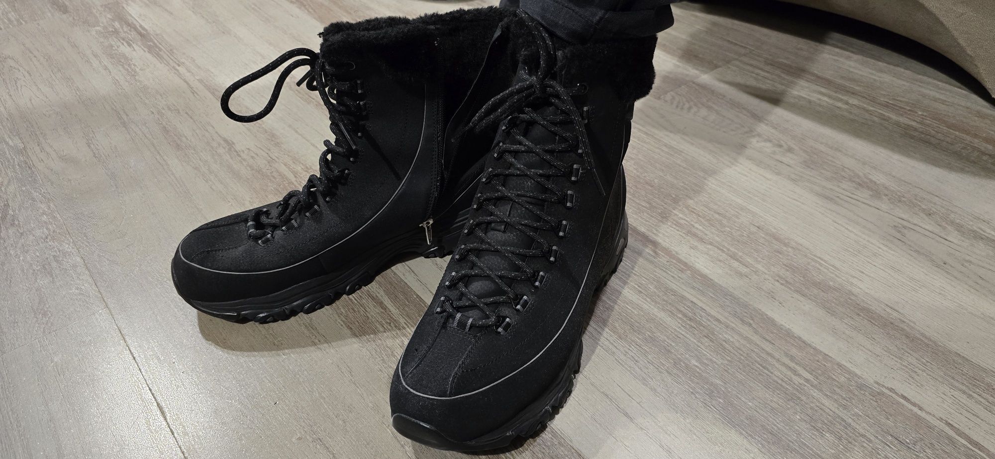 Ghete    Skechers
