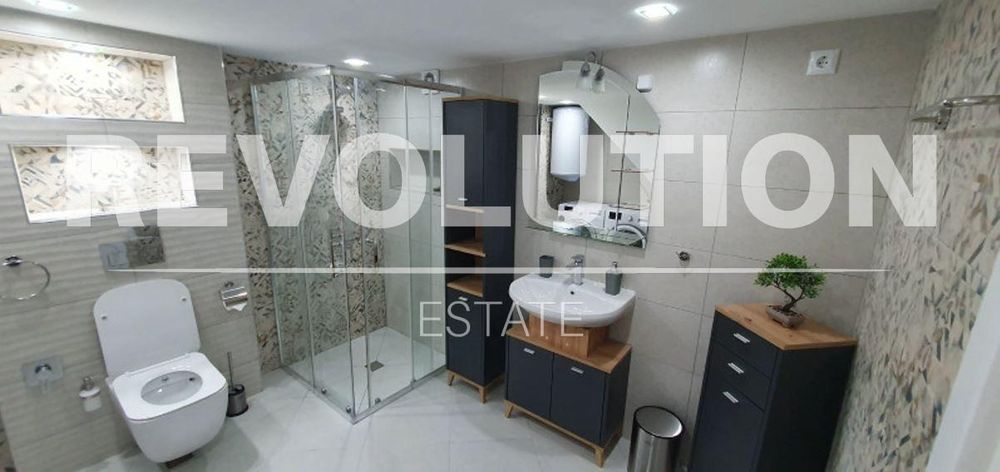 Дава се под наем Двустаен апартамент в Варна, Владислав Варненчик - 72 кв.м за 350 € - Снимка #12