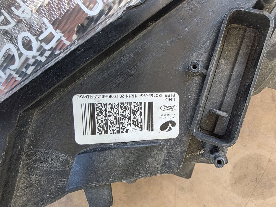 Ford Focus Bi-Xenon adaptive facelift 2017 ляв фар