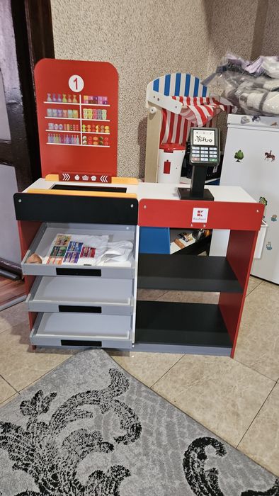 Vand super market din lemn Kaufland