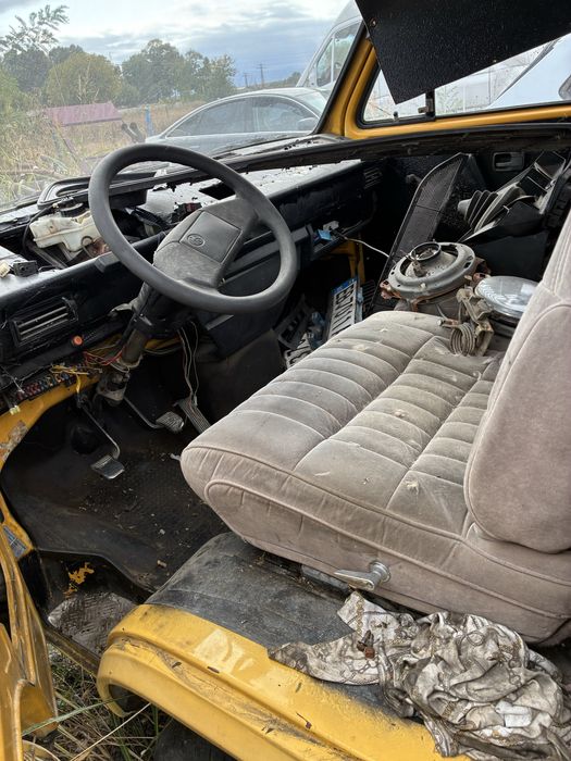 VW T3- Продава се цял за части (Бракуван)