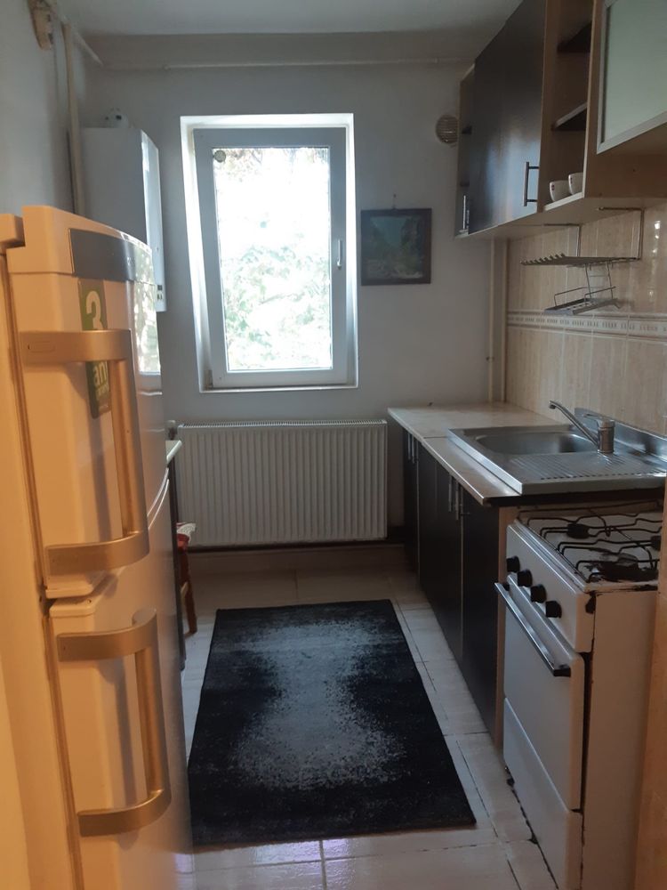 Apartament 2 camere decomandat,etaj 3 Radu Negru