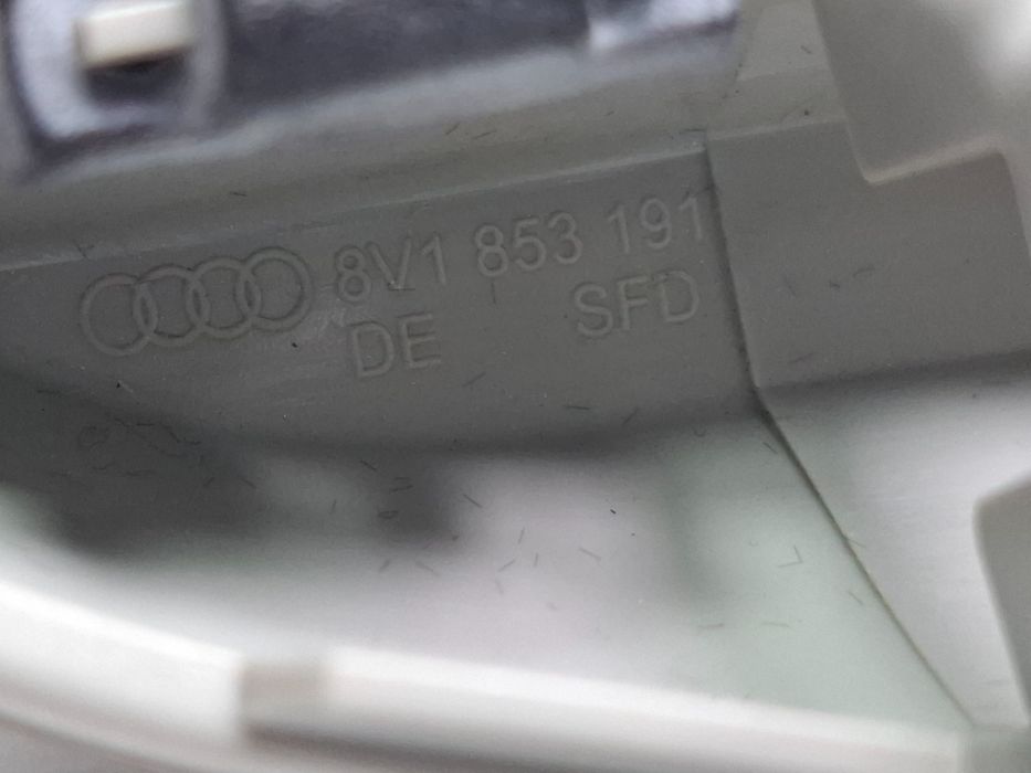 Ornament central bord AUDI A3 Sportback 8VA, 8VF 2012 - > TDI CLHA 8V1