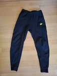Pantaloni Nike Tech Fleece