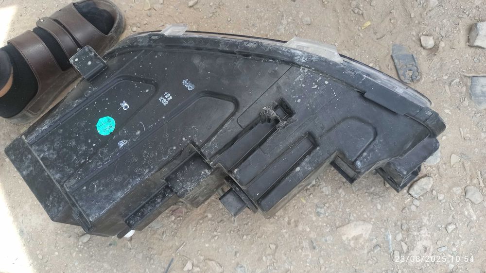 Tracker premier old fara(pasajir taraf)