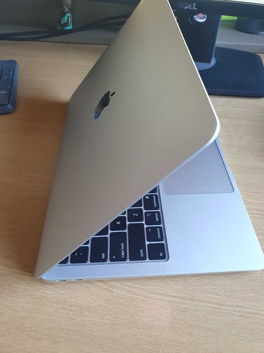 Laptop MacBook Air A2179 EMC3302