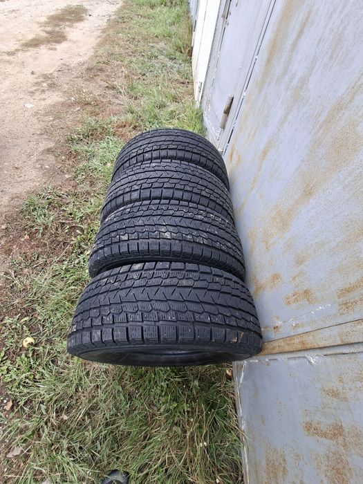Продам шины 265.70.R15