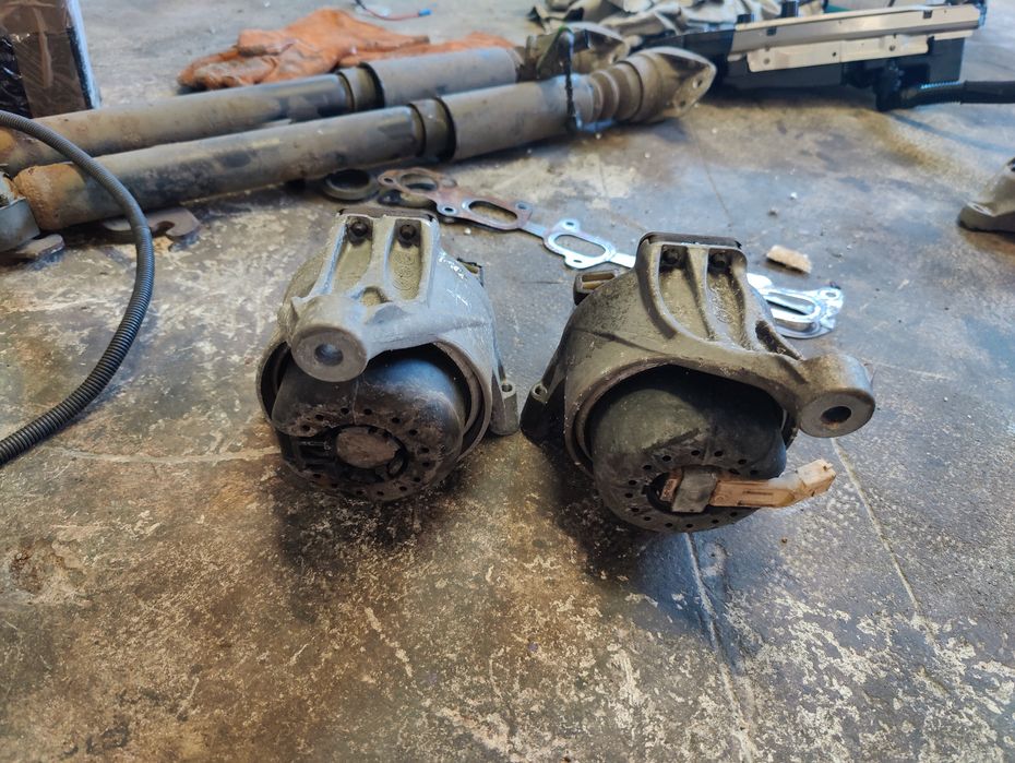 Tampon motor stanga dreapta Audi a4 b9 a5 f5 q5 fy