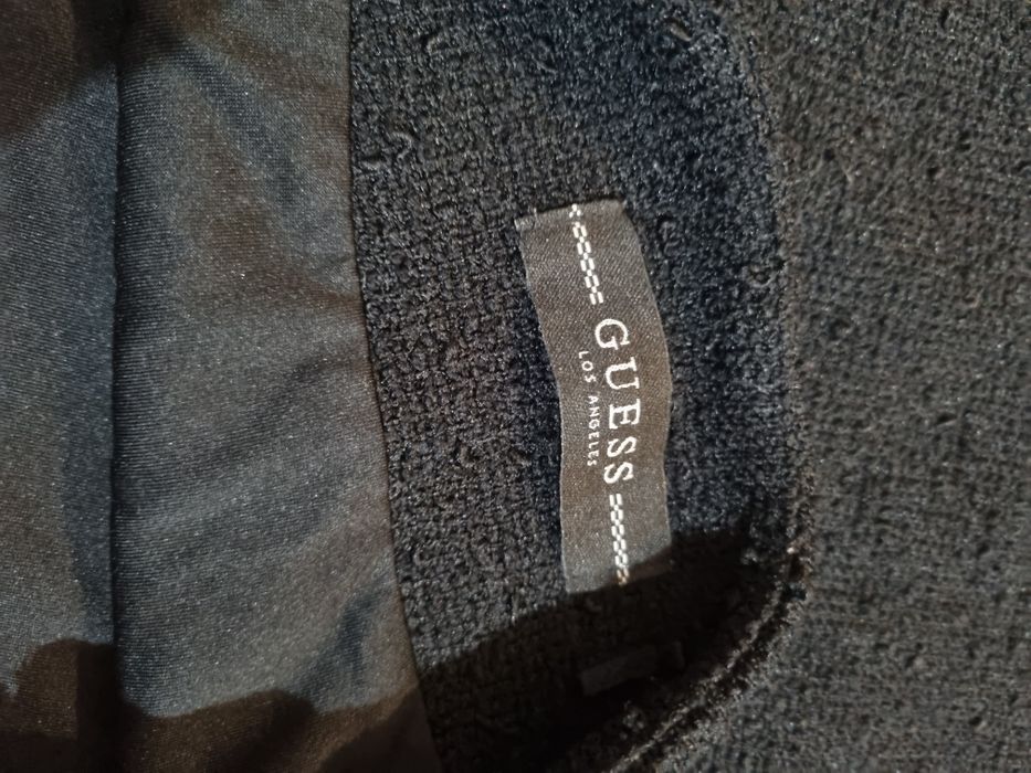 Пола тип букле  Guess