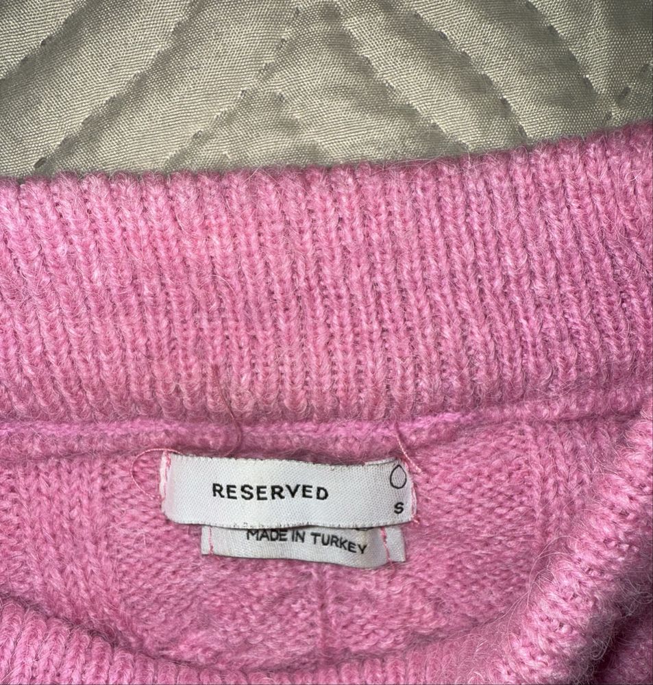 Розов пуловер Reserved