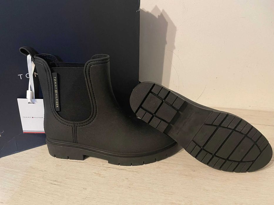 Tommy Hilfiger Olaya 4Y FW0-7471-BDS nr 38