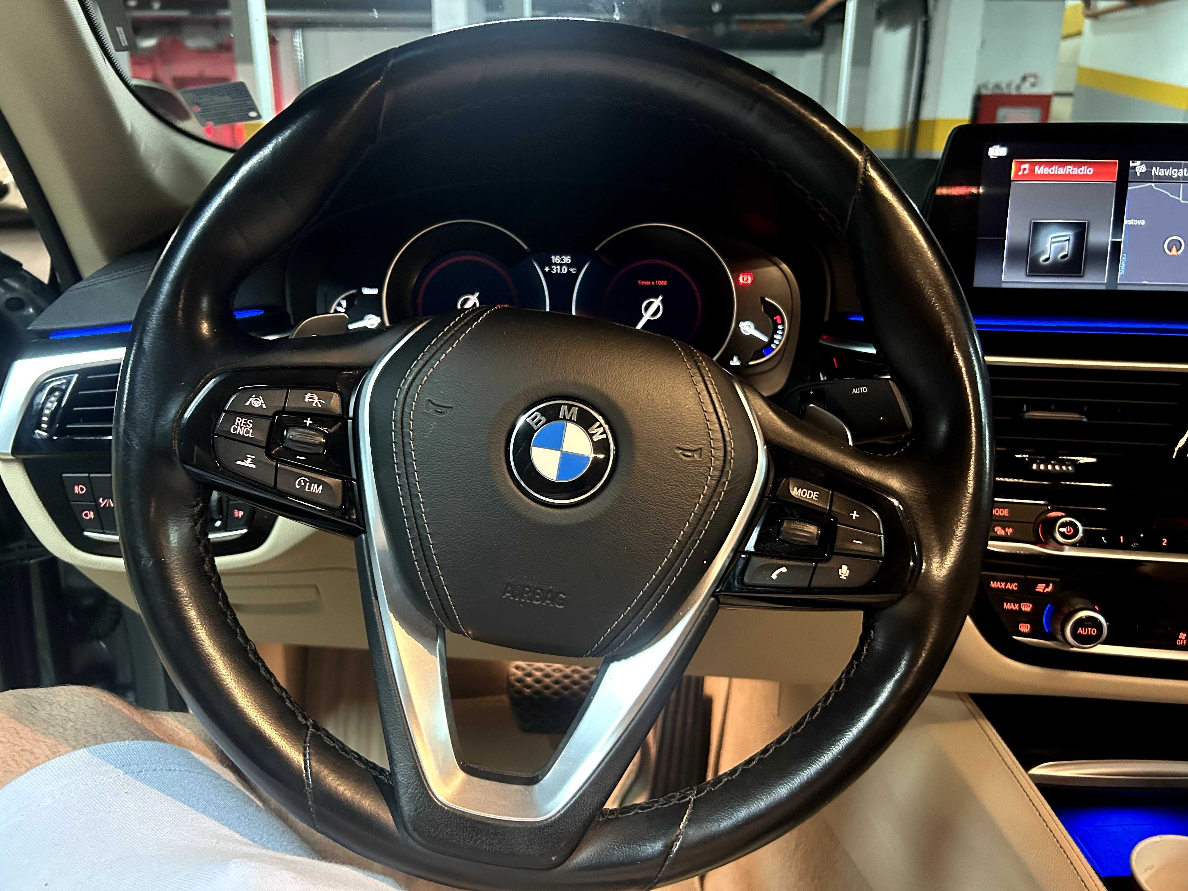 Волан BMW 5 G30/G31 Адаптивен круиз контрол и Вибрация.