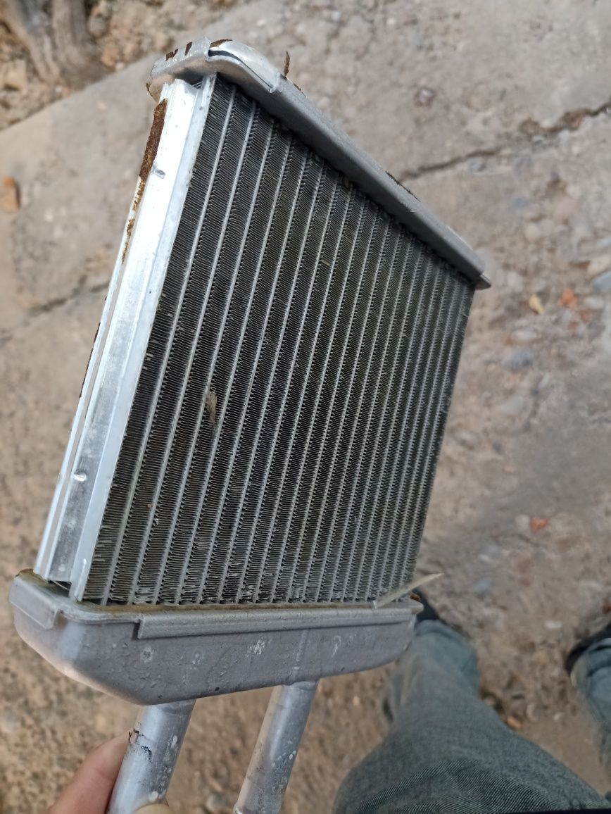 Radiator Xolostoy datchik nexia sons , dons.Matiz pechka sotiladi