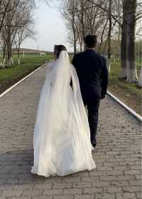 Продам шикарное свадебное дизайнерское платье 100.000