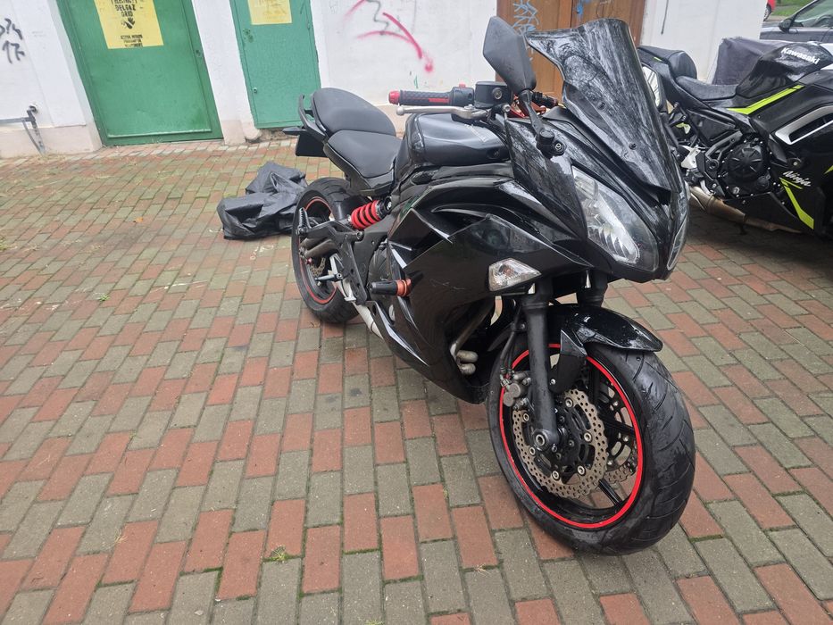 Kawasaki ER-6F, 649 cc