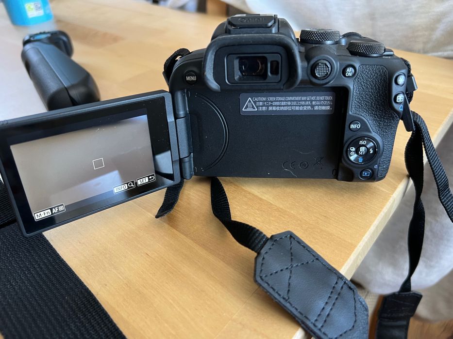 Фотоапарат Canon EOS R10