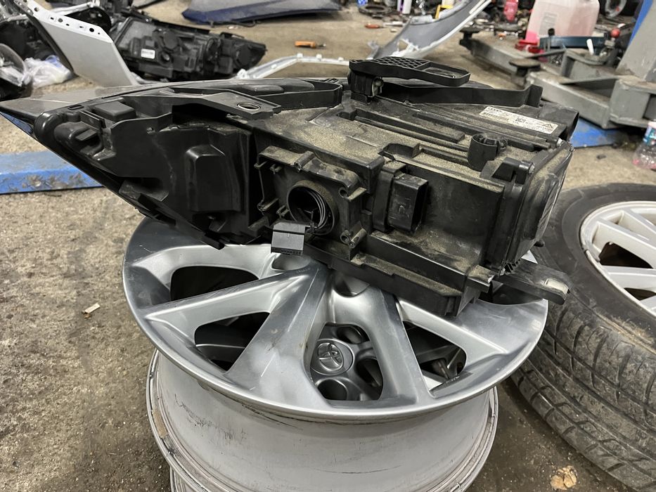 Фар Audi Q3 full Led 2016-