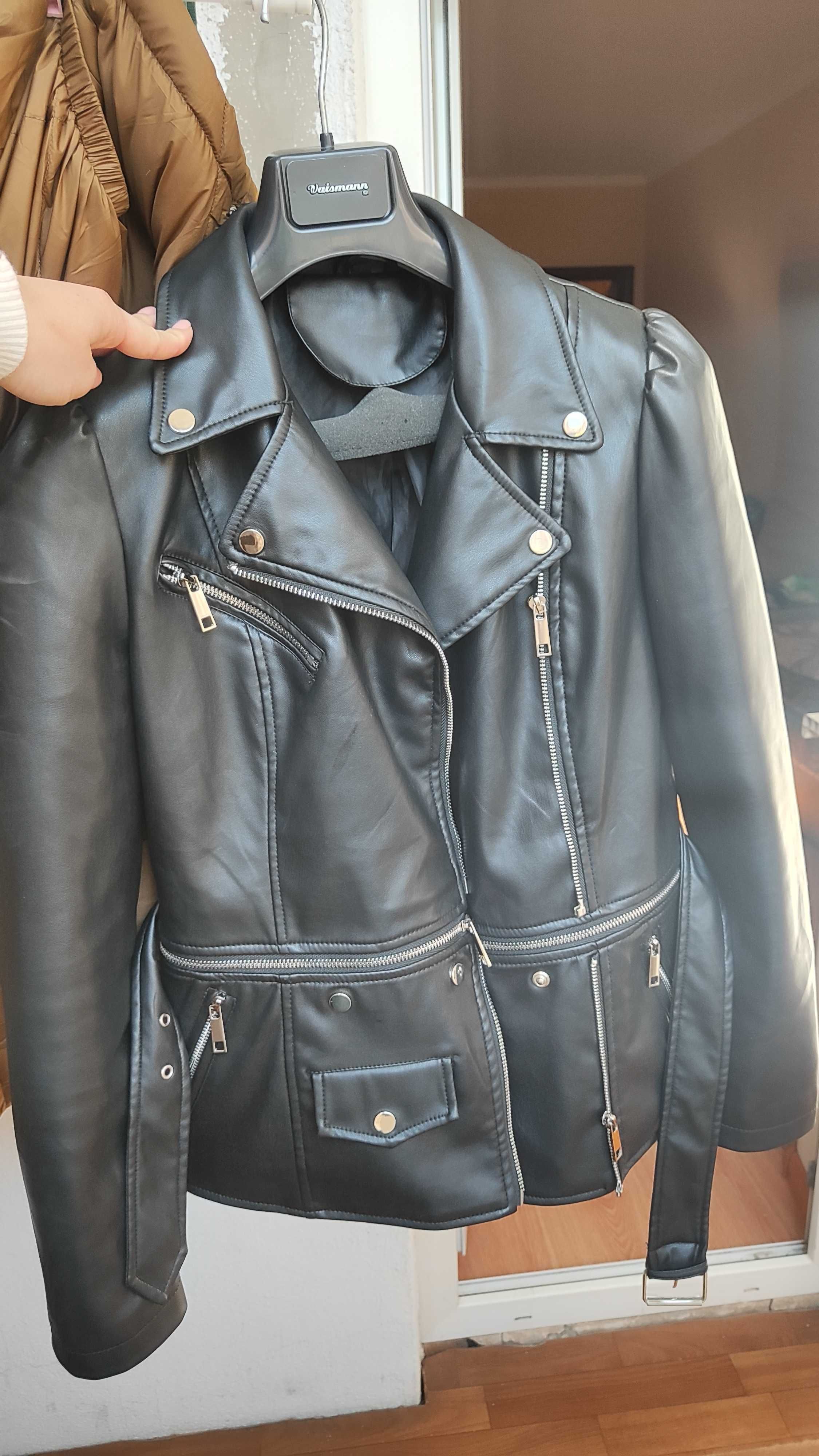 Women's leather jacket - pranceformer