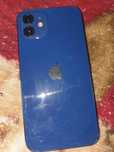 Iphone 12 64 gb 77% procentul la baterie
