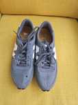 Adidasi new balance cu defect 39.5