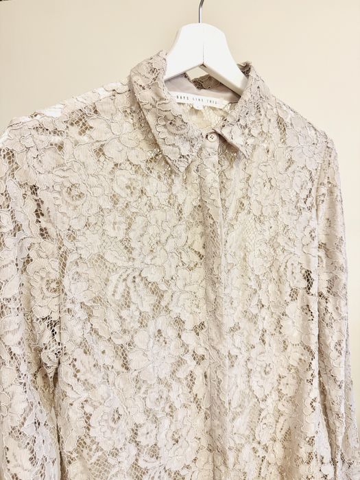 Days Like This дантелена риза