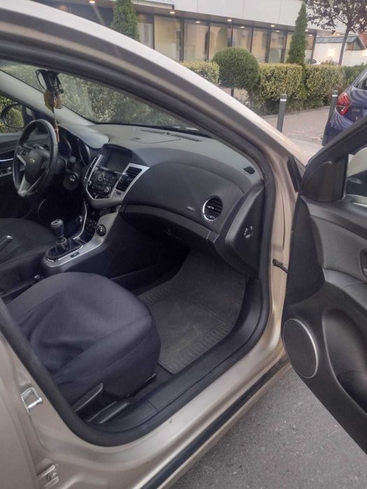 Vand Chevrolet Cruze Benzina + GPL