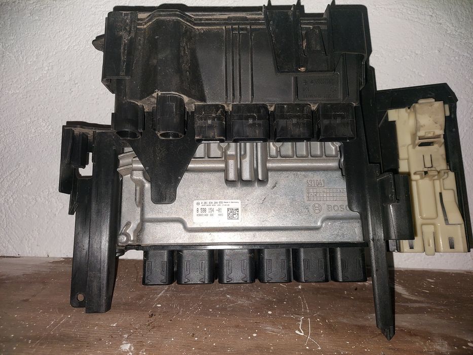 Ecu calculator motor bmw seria 5 g30 g31  520 2.0 d