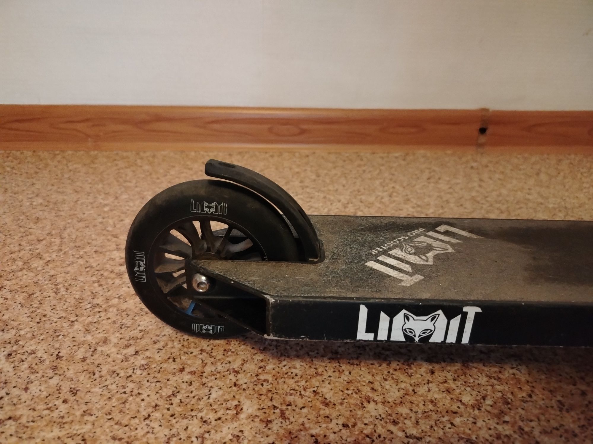 Самокат limit трюковой