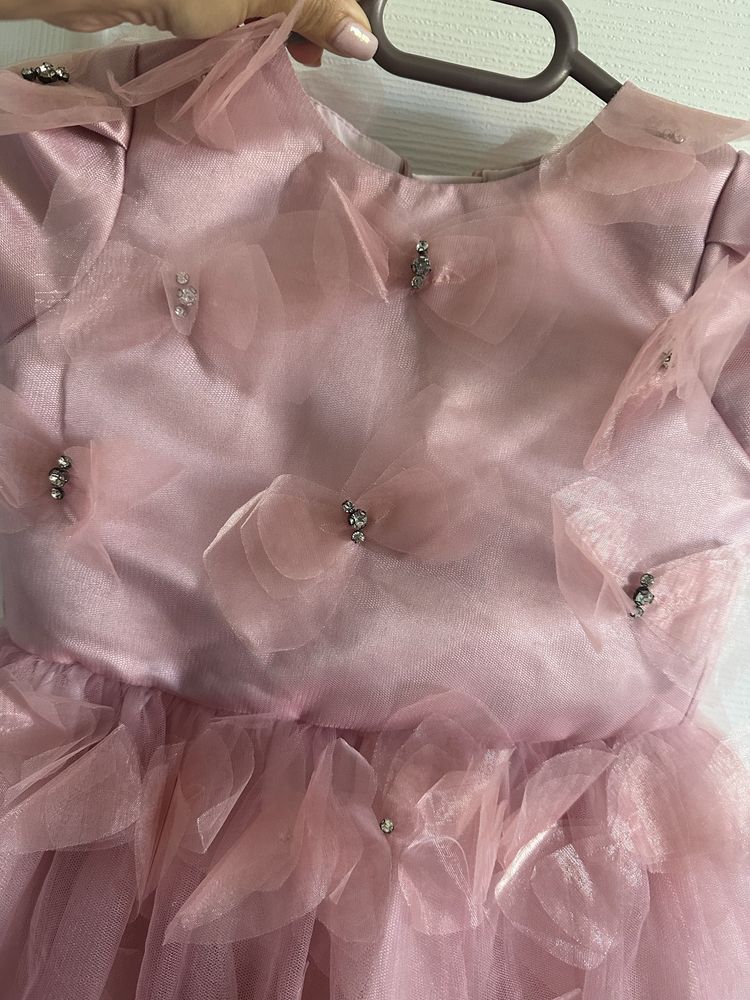 Уникална детска рокля на Petite Fleur