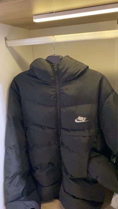 Мъжко зимно яке Nike