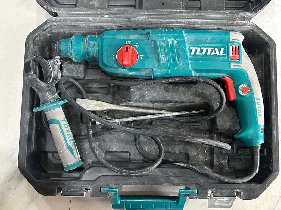 Перфоратор TOTAL TH308268-2  SDS+ 800 W  2.5 J