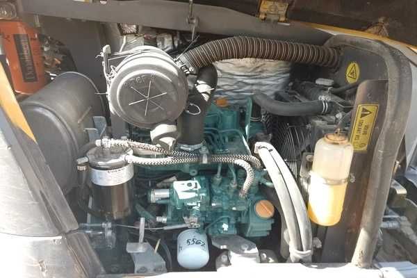 Багер Volvo EC27C