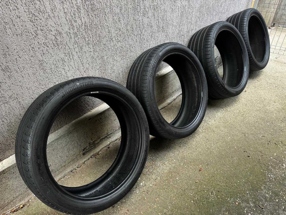 4 Anvelope vara BMW* RFT in 2 latimi 245/40R21+275/35R21 Bridgestone