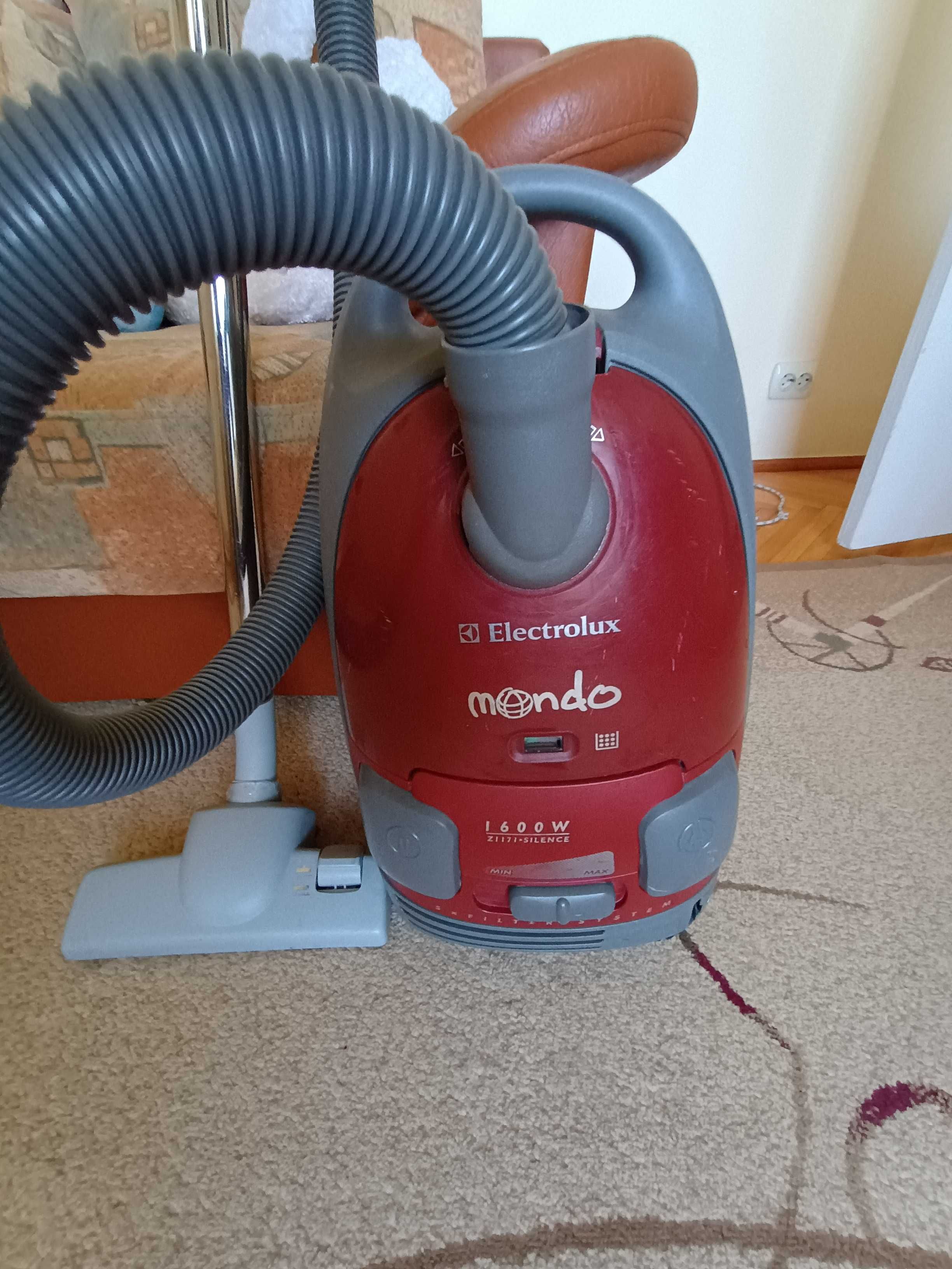 aspirator Electrolux cu sac