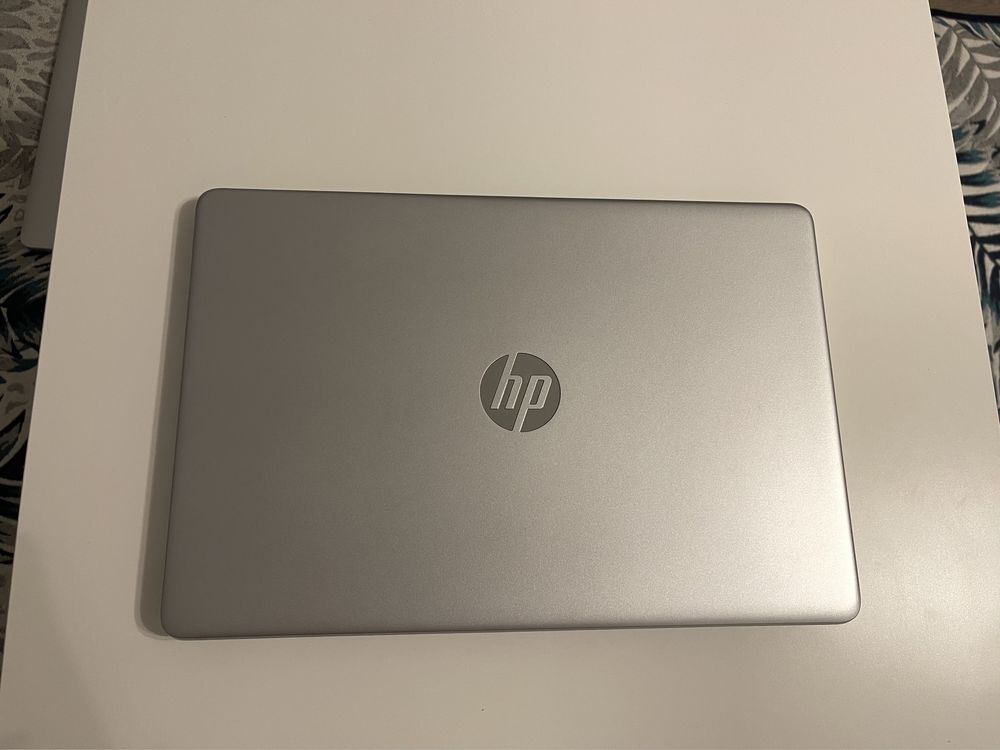 Laptop HP, Intel Core i5-1135G7, 8GB RAM, 512 GB SSD