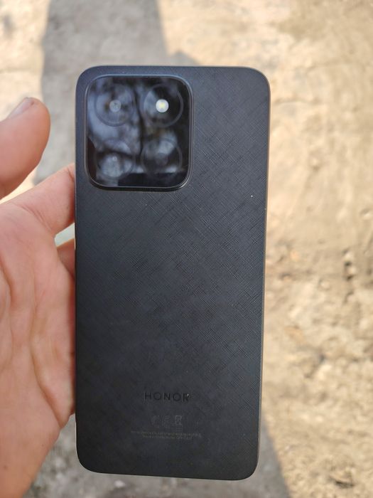 Xonor x 5 ekran singan qogan joyi yaxshi