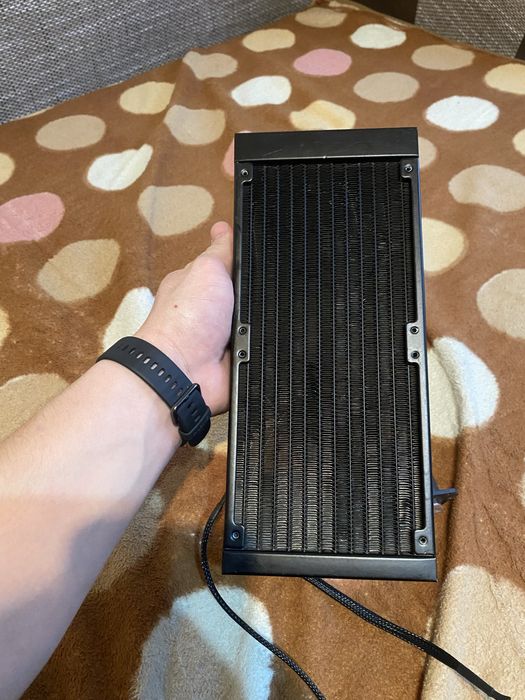 Cooler master in perfecta stare doar ca nu mai am prinderile