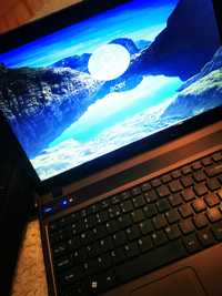 Laptop Acer Aspire 5253G, geanta laptop CADOU