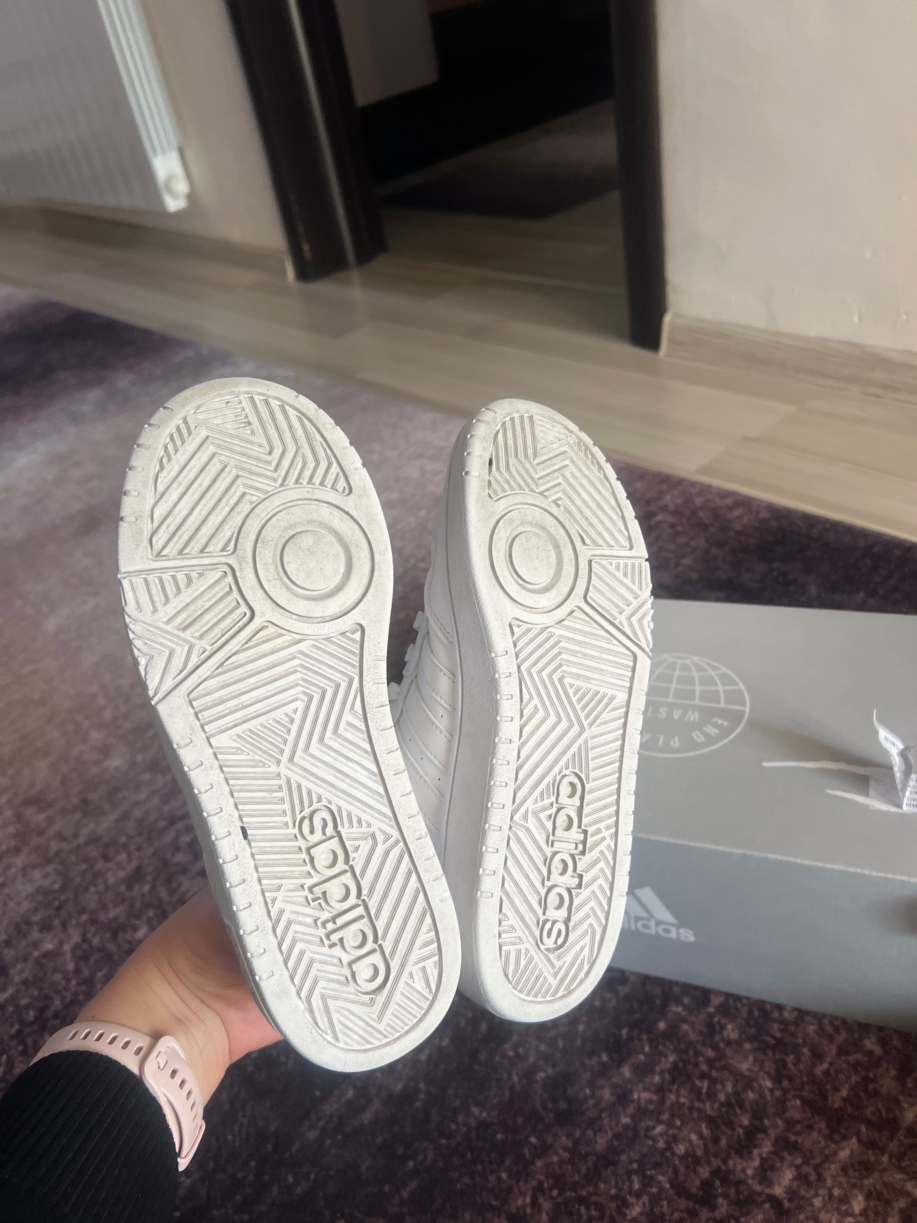 Детски маратонки и дрехи  adidas
