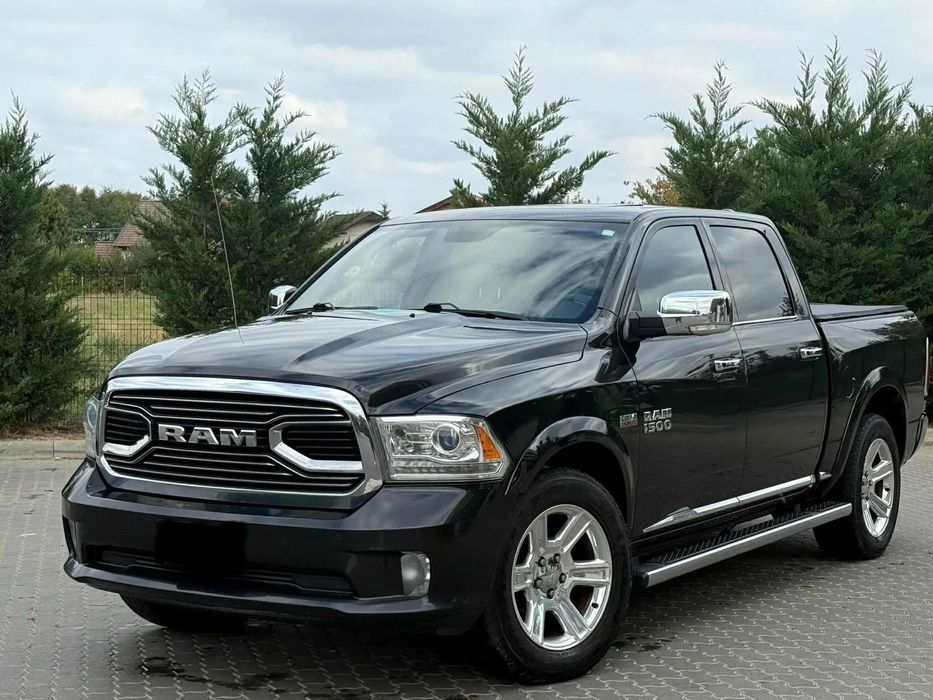 Dodge RAM Limited 5.7 HEMI 395 Cp 2017 Automata 4x4