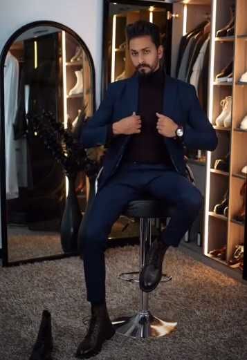 Costum slim premium APOLON NOU 48 M lana extrafina albastru inchis