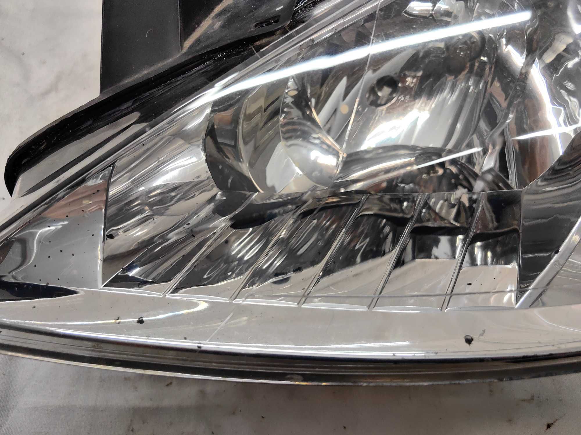 Оригинален фар Пежо 307  Peugeot 307 Face Xenon