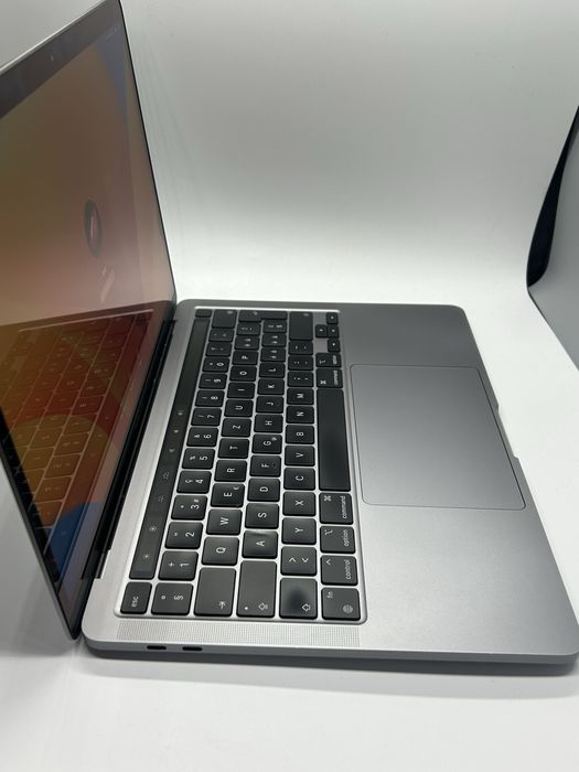 Macbook PRO 13inch 2022 - M2 - Touchbar - Model A2338 + Garantie