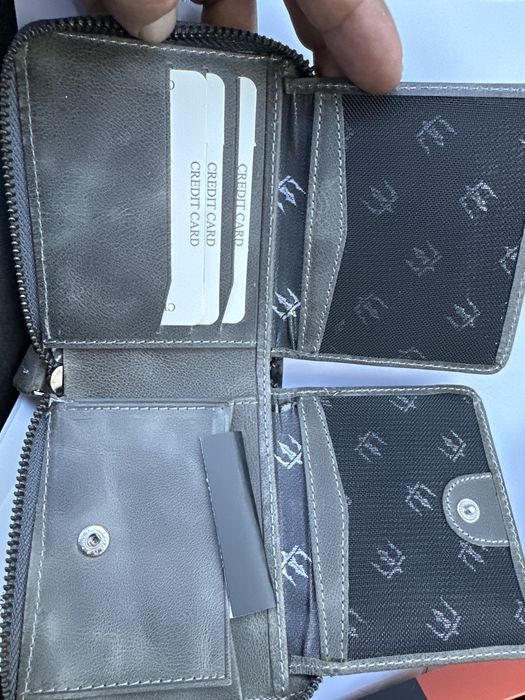 Нов кожен портфейл