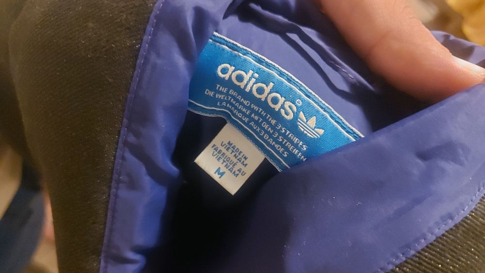 Adidas елек M/L размер