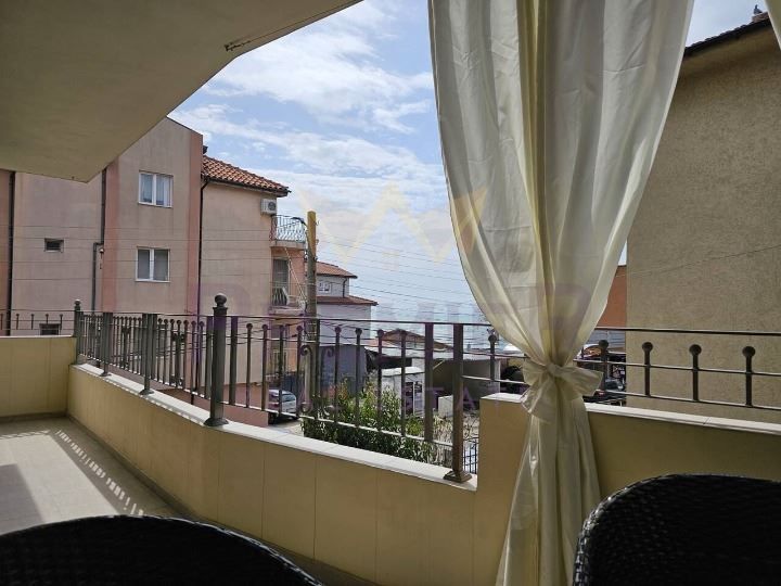 3-стаен в Бургас-Сарафово площ 110м2