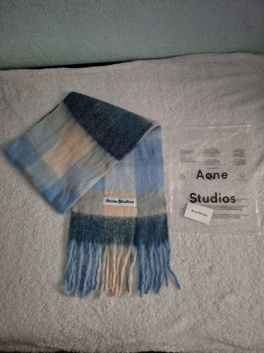 Esarfa Acne Studios