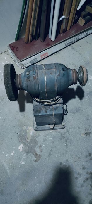 Продам большой точильный станок!